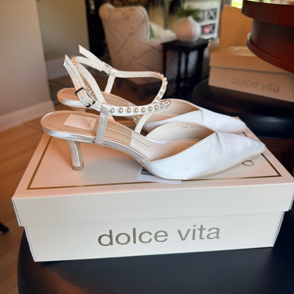 Dolce Vita Kamra Pearl Heels True White Satin - Picture 5 of 7